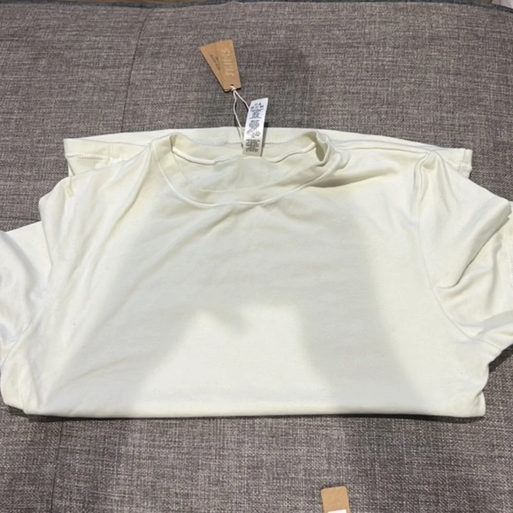 Skims Cotton Jersey T-Shirt - Picture 4 of 5